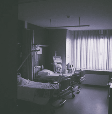 Pacient decedat după ce a luat o infecţie intraspitalicească în urma unei operaţii efectuată într-un spital privat