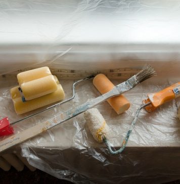 Cât te costă în 2023 să-ţi renovezi apartamentul, cu pus gresie şi faianţă