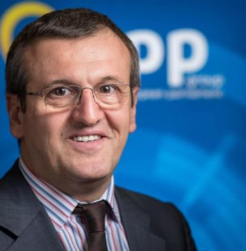 Comisiile juridice din Parlament, aviz favorabil pentru candidatura la preşedinţia Autorităţii Electorale Permanente a lui Cristian Preda, propus de USR