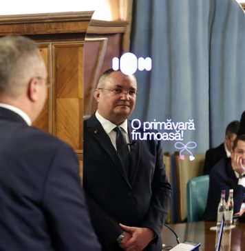 Creatorul robotului-consilier ION recunoaște că dialogul cu premierul Ciucă a fost regizat