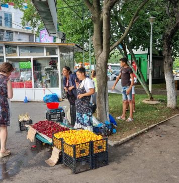 Poliţia Locală din Bucureşti ar putea avea puteri sporite în lupta cu vânzătorii ambulanţi