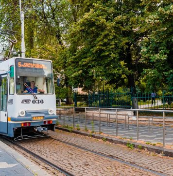Şapte peroane de tramvai vor fi modernizate, după o investiție de 5,4 milioane lei