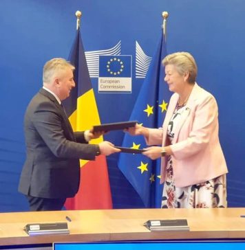 CE şi România vor lansa un proiect-pilot privind gestionarea migraţiei