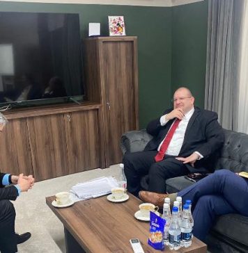 Virgil Popescu s-a întâlnit cu David Muniz, însărcinatul cu afaceri al SUA: Am discutat despre ultimele evoluții ale parteneriatului România – SUA în domeniul energiei, în mod special cu privire la dezvoltarea programului nuclear civil