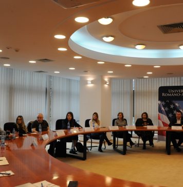 Tinerii și companiile și-au aliniat așteptările la dezbaterea “Generația viitoare: inserția tinerilor pe piața muncii”, organizată de Universitatea Romano-Americana. Care sunt nevoile studenților