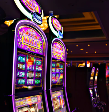 Gambling spaces, prohibited within 300 meters of schools, in Romanian