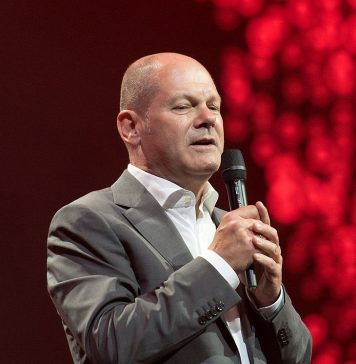 Un individ mascat a pătruns în complexul rezidenţial unde locuieşte cancelarul Olaf Scholz