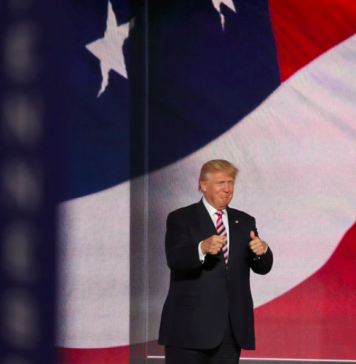 VIDEO/ Donald Trump s-a întors pe YouTube și Facebook după mai bine de doi ani de „pauză”