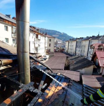 ISU Suceava: Incendiu la casa parohială a Bisericii romano-catolice din municipiul Vatra Dornei