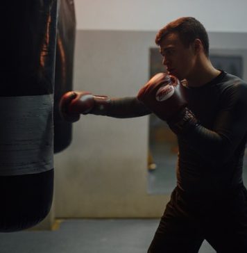 Box: Flavius Biea va lupta cu argentinianul Juan Jose Velasco pentru titlul mondial IBA