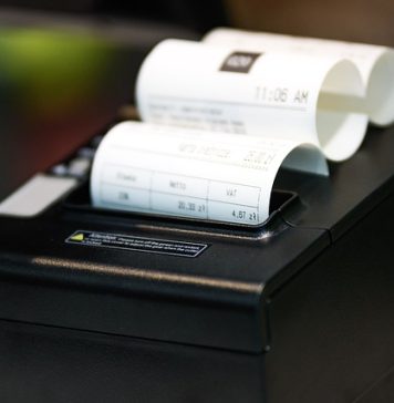 PSD ar vrea să taxeze casele de marcat care îi obligă pe clienți să își scaneze singuri produsele