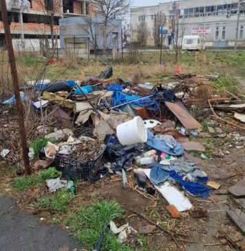 Marcel Ciolacu a făcut o plimbare prin Sectorul 1: Oriunde ai merge, ceea ce odată se numea Sectorul Verde e acum plin de mult praf, bănci şi coşuri de gunoi rupte sau lipsă şi, peste toate, multă, foarte multă mizerie