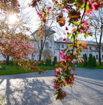Event dedicated to women’s contribution to sustainability hosted at Cotroceni Palace, with President Iohannis attending