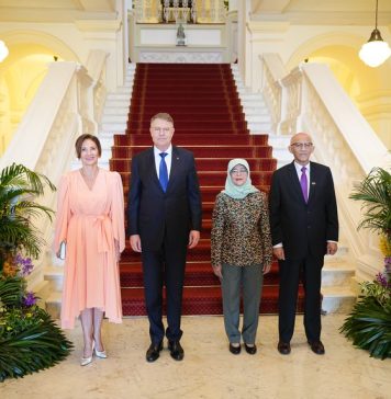 Klaus Iohannis, primit de preşedintele Republicii Singapore, Halimah Yacob, la Palatul Prezidenţial Istana