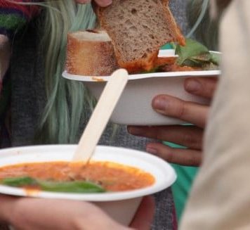 Programul-pilot ,,Masă caldă”, implementat în Școala Gimnazială nr. 1 din Tunari