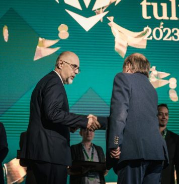 Kelemen Hunor, la Congresul UDMR, despre rocada premierilor, de față cu Ciucă și Ciolacu: E ca o bătaie bună la cârciumă