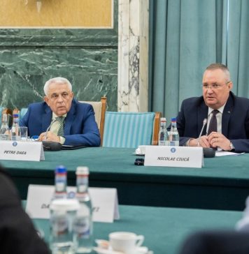 Ciucă, după consultările cu reprezentanţii asociaţiilor de fermieri, de procesatori şi ai reţelei marilor magazine.: Este important să optimizăm funcţionarea întregului lanţ de producţie şi distribuţie, de la fermier până la raft