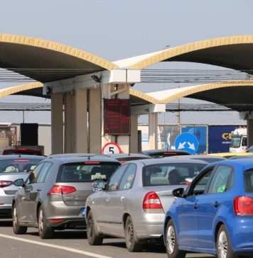 Fermierii bulgari blochează vămile cu România protestând faţă de importul de cereale din Ucraina; MAE avertizează cetăţenii români aflaţi în trafic în zonele respective