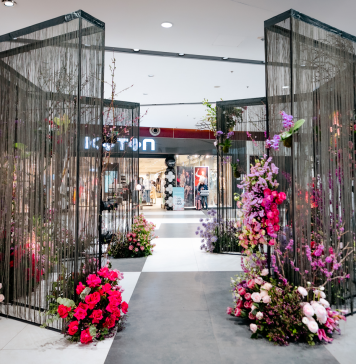 A început FLOWER EXPO, expoziția florală din SUN PLAZA – FOTO