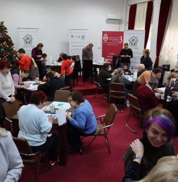 Proiectul USR pentru sprijinirea asistenţilor personali şi asistenţilor maternali, adoptat de Parlament