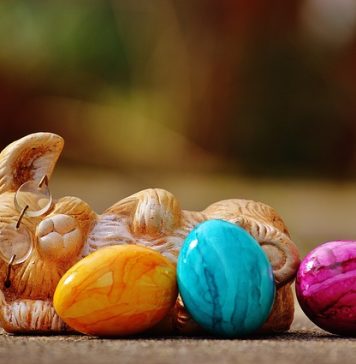 Cât costă un kilogram de cârnați sau un chec la Târgul de Paște al Capitalei