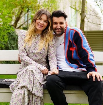 Smiley şi Gina Pistol anunţă că se căsătoresc – VIDEO