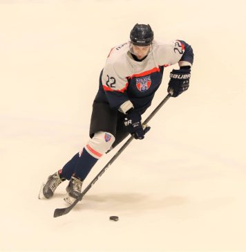 Hochei: Hălăucă – Ministrul Sportului girează un act de vandalism asupra sportului românesc