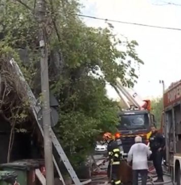 Incendiu puternic la o vilă din București