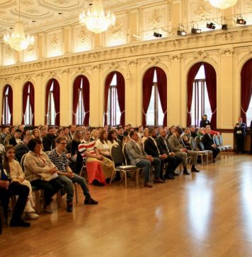 Prezentă la încoronarea Regelui Charles, Maia Sandu s-a întâlnit și cu moldovenii stabiliți în Marea Britanie