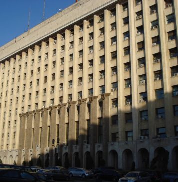 Protest al angajaţilor CFR la Ministerul Transporturilor/ Ceferiştii, revoltaţi de continuarea degradării condiţiilor de muncă