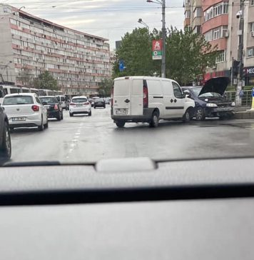 Accident de circulaţie în zona Şos. Ştefan cel Mare. Tramvaiul 16, blocat mai bine de două ore