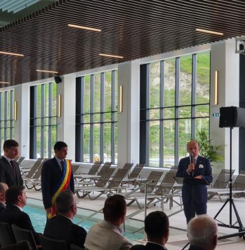 Rareș Bogdan: Mare, mare bucurie, oameni buni! S-au redeschis Băile Sărate Ocna Mureș, după 20 de ani!