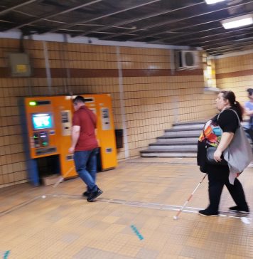Staţia de metrou Piaţa Iancului, prima staţie accesibilizată cu benzi speciale şi panouri de semnalistică Braille