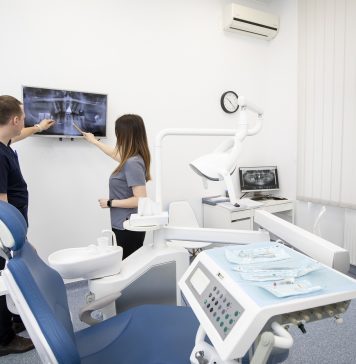 Clinica socială dentară, destinată persoanelor fără venituri sau cu venituri mici, va fi finanţată de reţeaua dr. Leahu