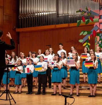 „A Night in the Spotlight”: Queen, The Beatles, Rod Stewart, Michael Jackson în interpretarea Corului de Copii Radio