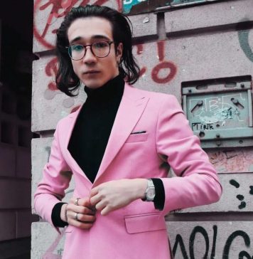 TVR a găsit explicaţia pentru dezastrul de la Eurovision: Theodor Andrei a cântat o piesă…rock, gen muzical care nu mai e la modă