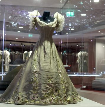 TNB participă la „Noaptea Muzeelor” cu expoziția „Regina Maria la Teatru”