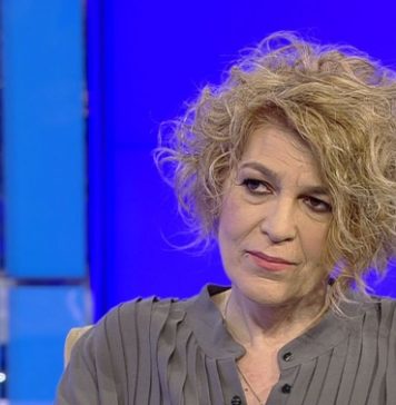 Eurodeputata Carmen Avram cere compensaţii financiare pentru apicultorii români din partea Comisiei Europene