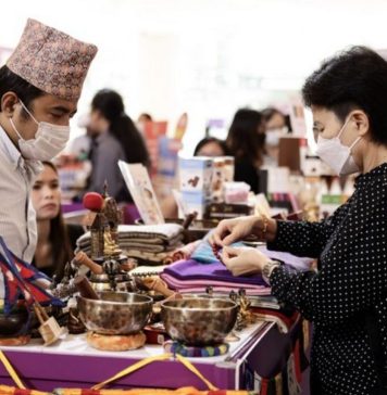 Unique artistic creations from the Republic of Moldova, Romania exhibited at first diplomatic Bazaar in Brussels