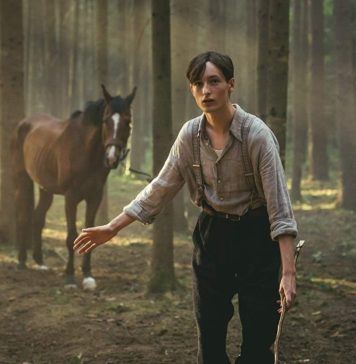 ESTE FILM brings together directors of film and theater festivals from three countries