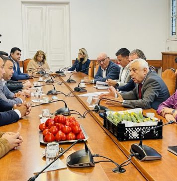 Casa de Comerţ Unirea a finalizat proiectul de achiziţii legume-fructe de la producătorii din cadrul cooperativelor