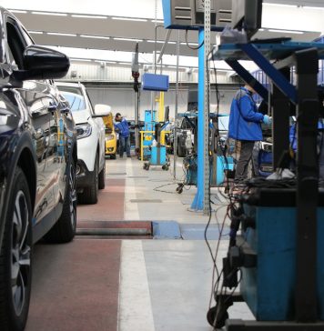 Percheziţii la sediul RAR Bucureşti. Sute de maşini au trecut de inspecţii în urma înscrierii unor date false