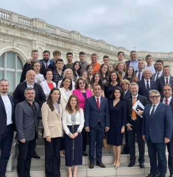 Natalia Intotero: Am început activitatea zilei de azi cu energia tinerilor din județul Bihor, care au participat ieri la finala Maratonului de Educație Antreprenorială