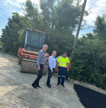 Ion Iordache, liderul PNL Gorj: Astăzi, la Samarinești s-a turnat primul metru de asfalt din istoria comunei