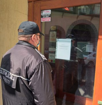 Un bloc din Bucureşti, monument istoric, „mutilat” de un locatar. Vecinii au sesizat poliţia, dar proprietarul e relaxat