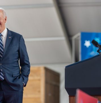 Fotbal american: Preşedintele Joe Biden i-a primit la Casa Albă pe câştigătorii Super Bowl-ului
