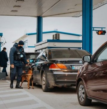 Approximately 237,400 people cross border points in the last 24 hours