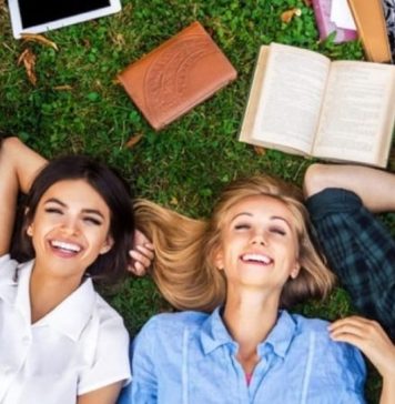 National Assessment starts today, with eigth grade graduates taking Romanian language exam