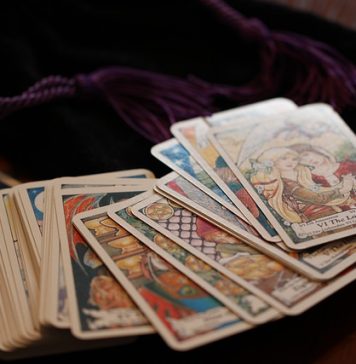 Percheziții în București, la persoane suspectate de înșelăciune prin ritualuri de vrăjitorie