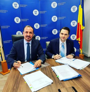 Sebastian Burduja: Am semnat contractele de finanțare pentru 8 parcuri fotovoltaice, investiții strategice susținute în proporție de 70% din Fondul pentru Modernizare
